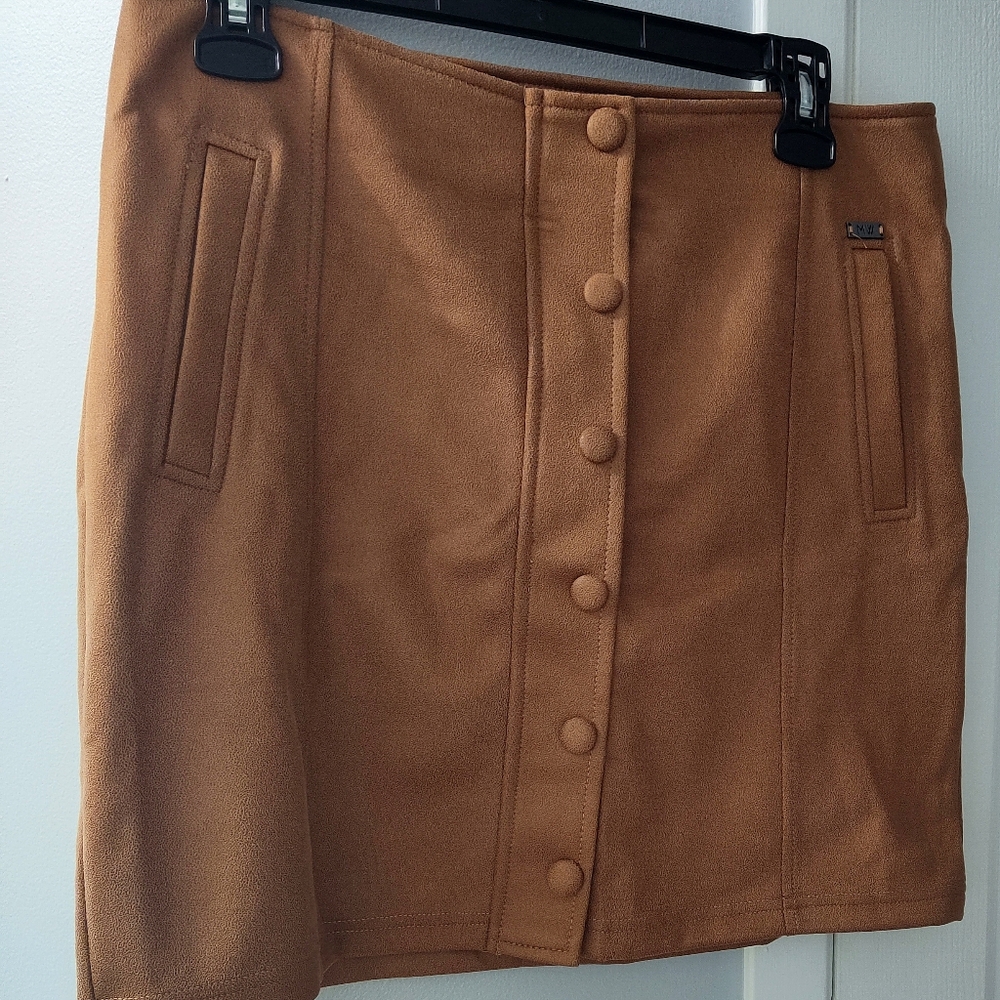 Mini skirt - Picture 2 of 4